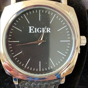 EIGER Women’s/Men’s black /silver watch NWT 10”